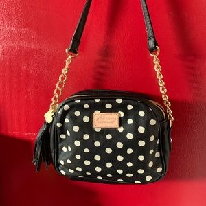 Betsy Johnson Polka Dot Crossbody 🖤🛍